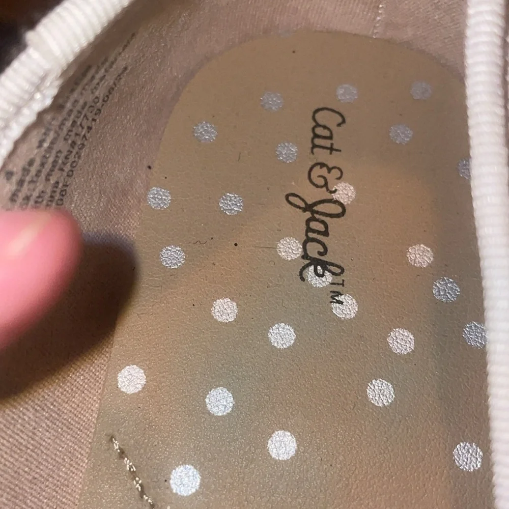 Cat and Jack white Ballet Flats with Bow size 4 new
